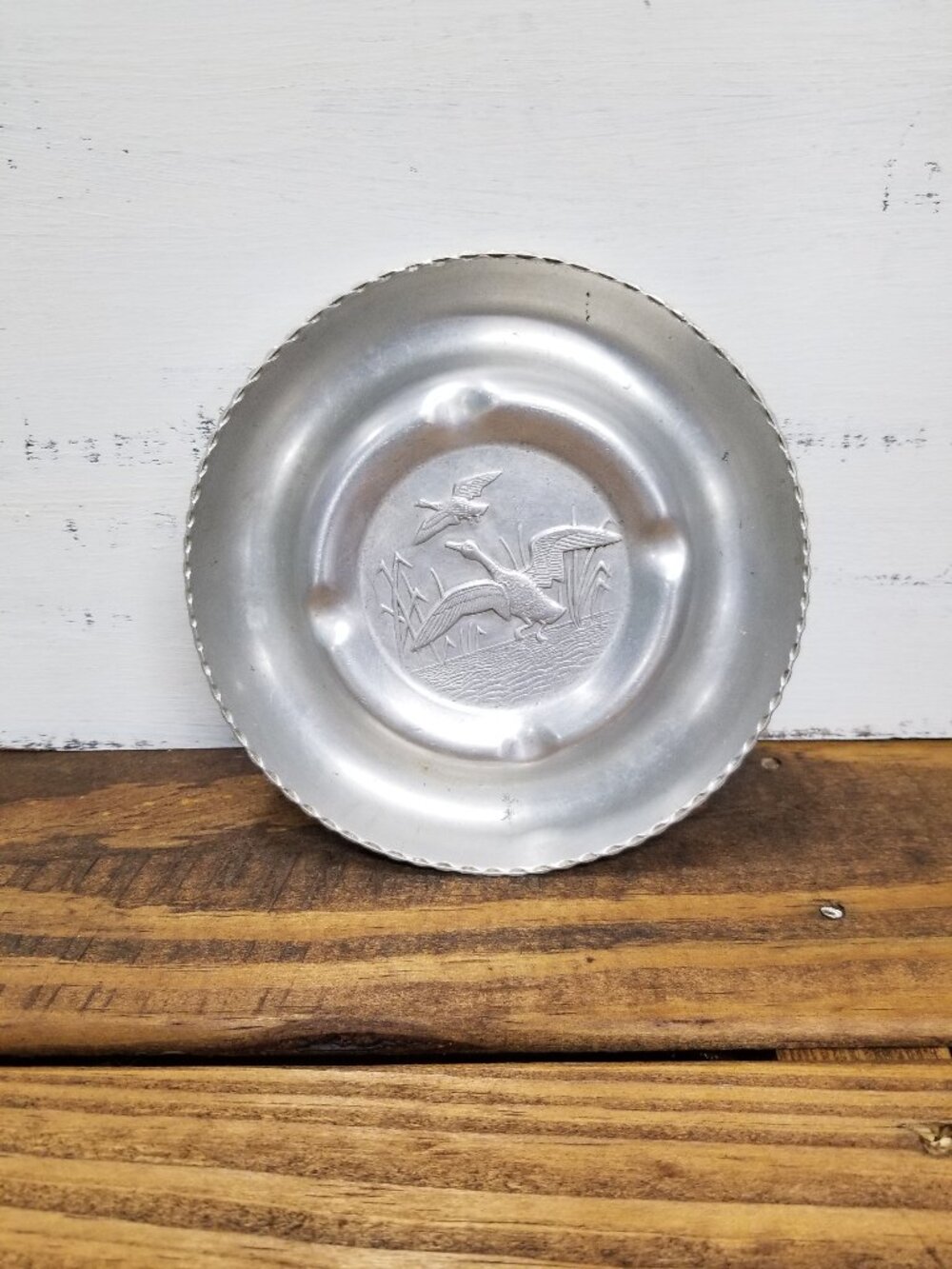 Hammered Aluminum Mallard Wildlife Scenes Duck Ashtray Vintage 6”